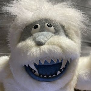 BUMBLE Abominable Snowman Island of Misfit Toys 14 inch plush Stuffins tag